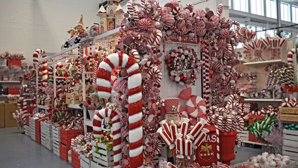 Celebrate The Season With Duqaa's Charming Candy Cane Decorations! 🎉🎄 Our Exclusive, Customized Ornaments Are Perfect For Adding A Festive Flair To Your Home. Don't Miss Out On Our Unique Offerings! #Supplier #Gardenproducts #Christmasornaments