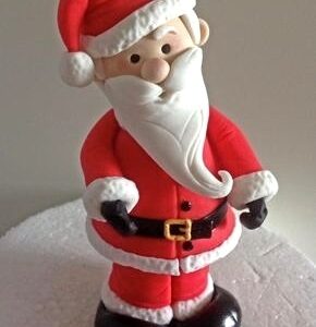 Explore Duqaa’s exclusive collection of life-size Santa Claus figurines, designer sculptures, and Christmas statues in various designs, shapes, sizes, and colors. Perfect for your festive decor! ✨🎁
